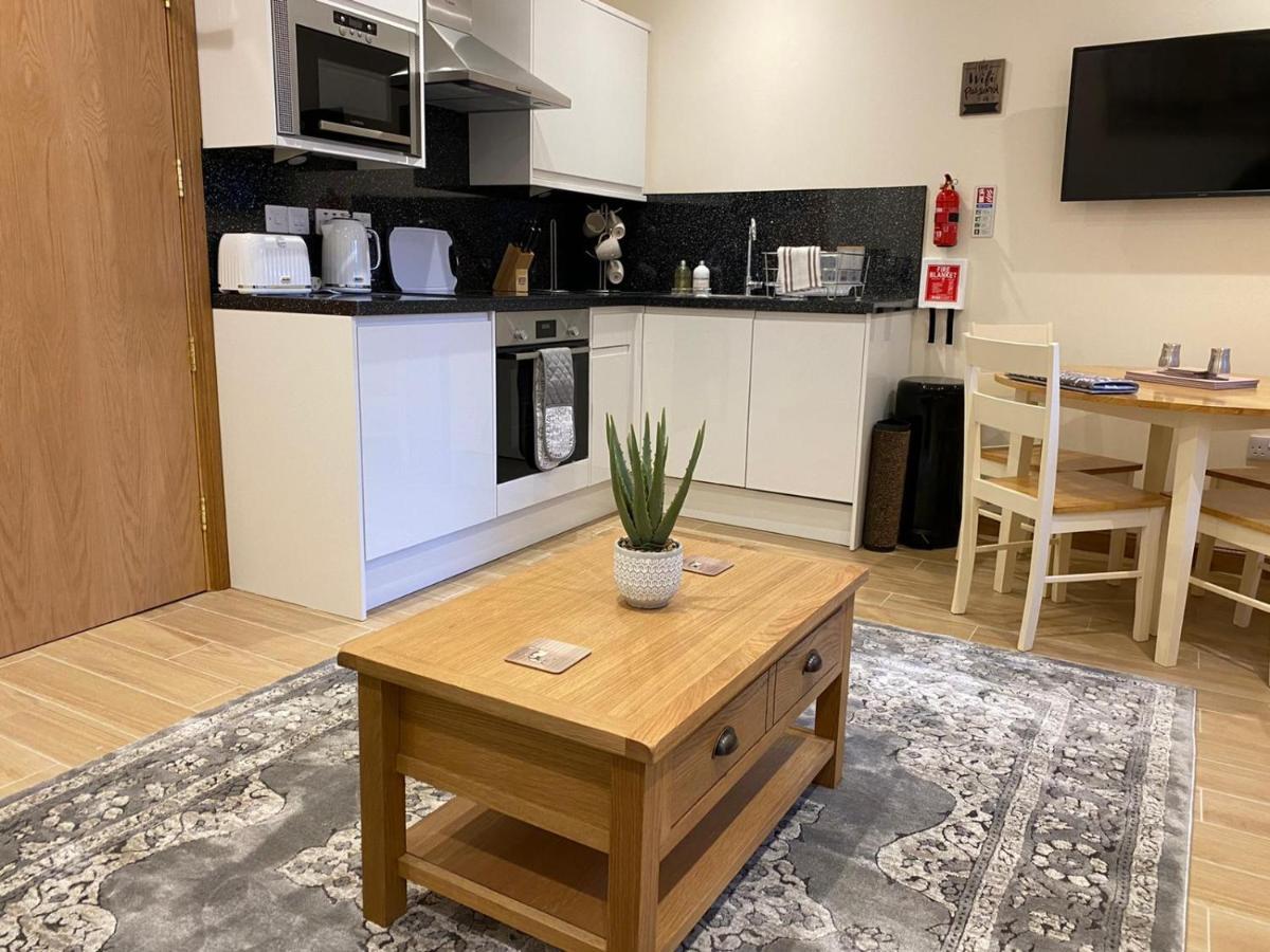 Waverley Inn Holiday Apartments Инвернесс Экстерьер фото