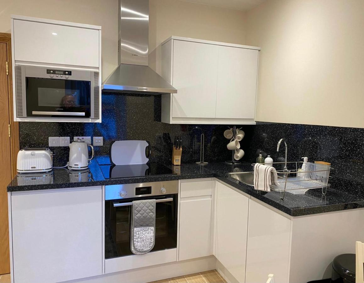 Waverley Inn Holiday Apartments Инвернесс Экстерьер фото