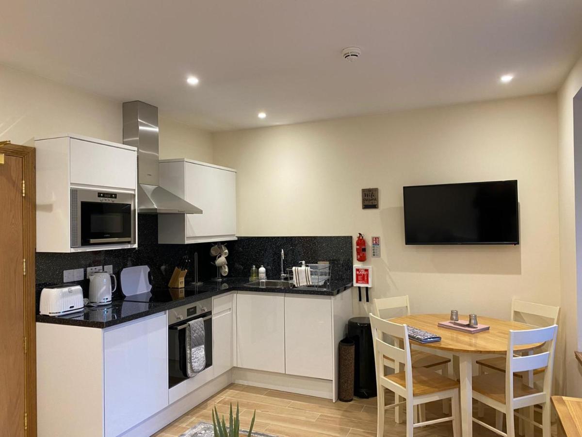 Waverley Inn Holiday Apartments Инвернесс Экстерьер фото