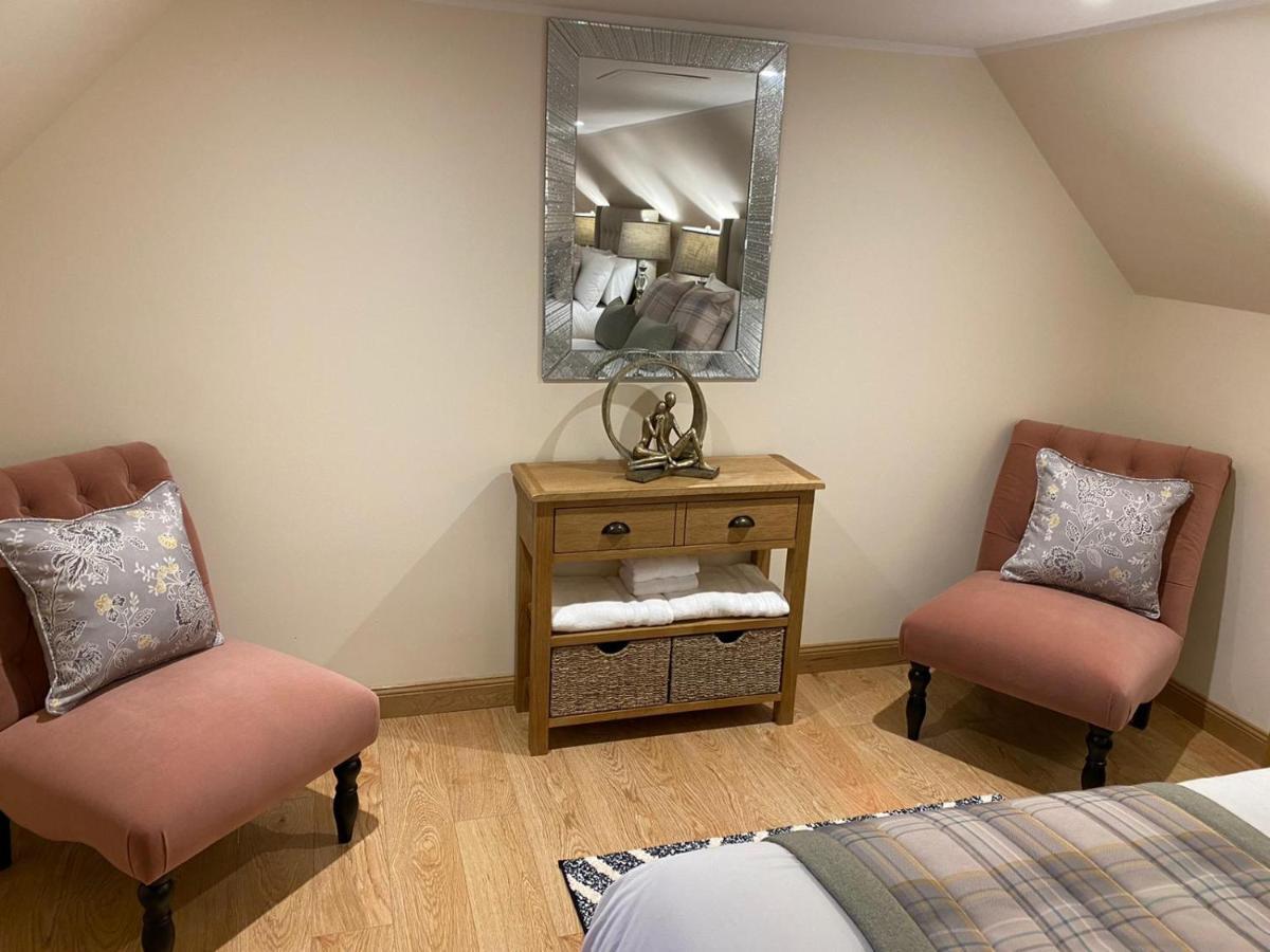 Waverley Inn Holiday Apartments Инвернесс Экстерьер фото