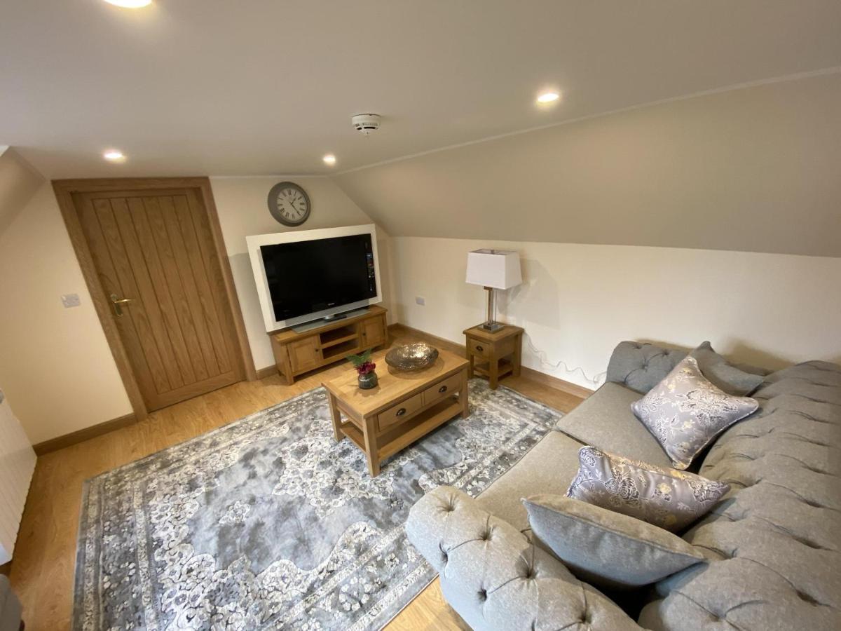 Waverley Inn Holiday Apartments Инвернесс Экстерьер фото