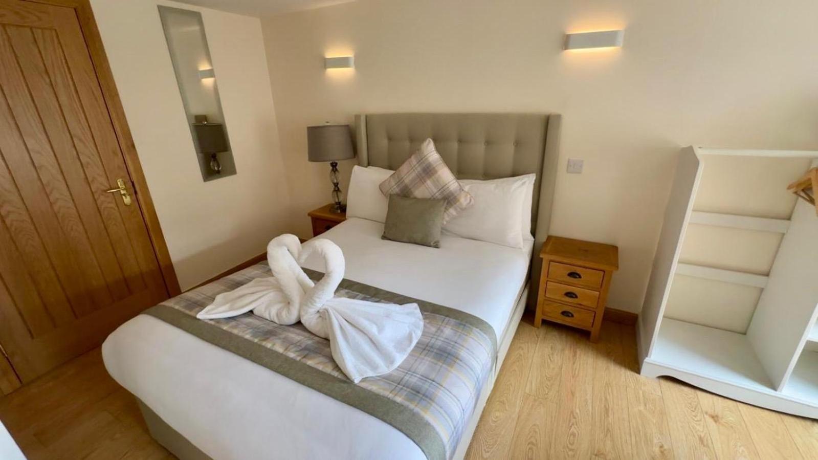 Waverley Inn Holiday Apartments Инвернесс Экстерьер фото